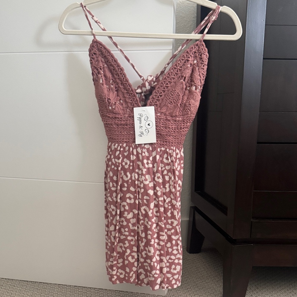 Pink Lily Women's Pink Lace Dress